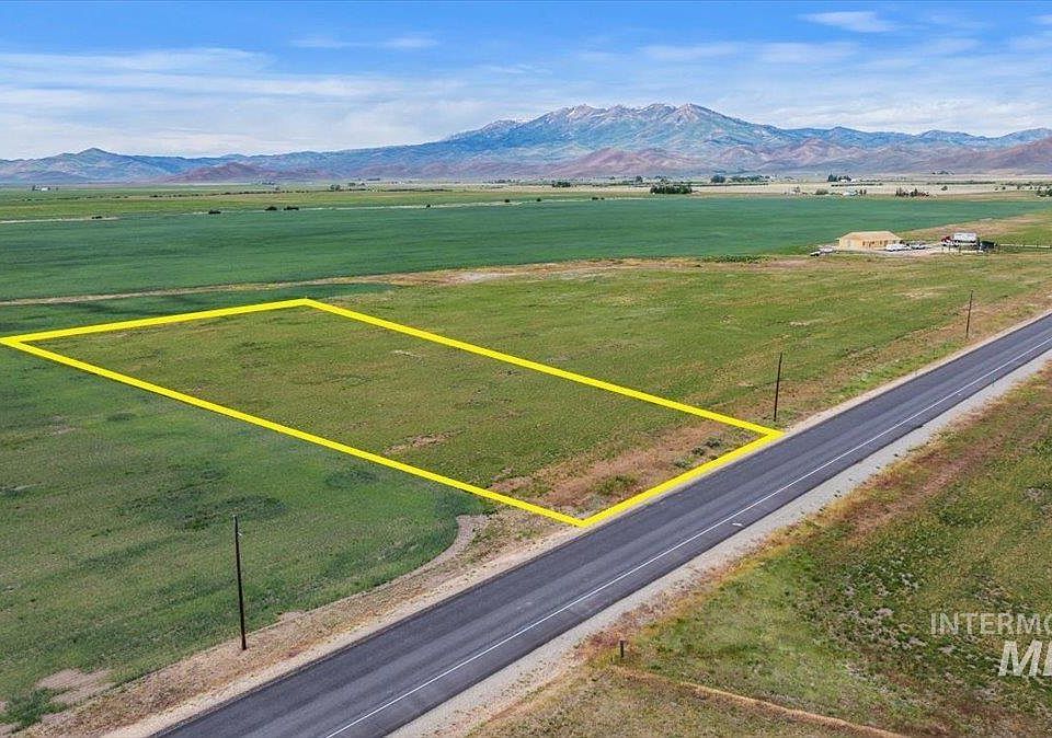 1st image of Soldier Rd