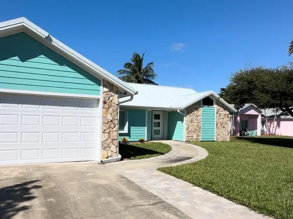 5120 Palm Dr, Melbourne Beach, FL 32951