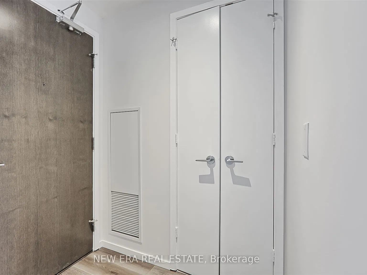 2 bed, $3,200 — Photo 4