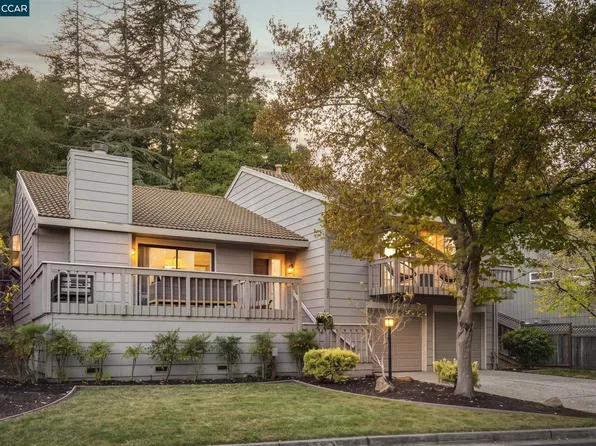 900 Augusta Dr, Moraga, CA 94556