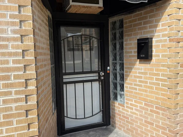 5128 W Center St #A, Milwaukee, WI 53210