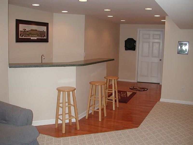 4th image of 709 SACHEM Circle
