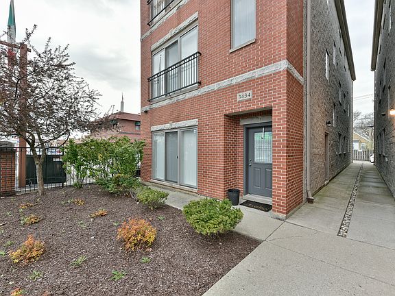 2nd image of 3434 N Harlem Ave #3
