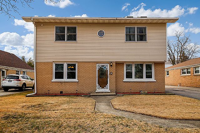 1st image of 9233 Crescent Dr