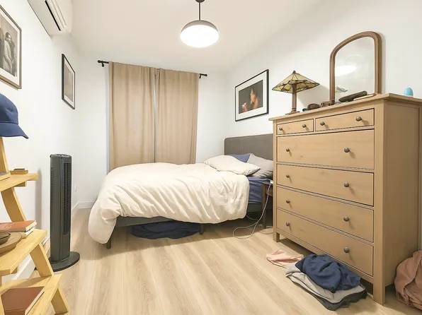 2913 Snyder Avenue image 4 of 14