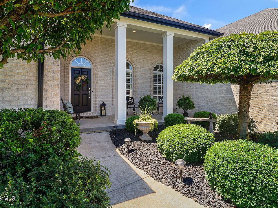 7665 Tournament Dr, Waterville, OH 43566 | MLS #10009350 | Zillow