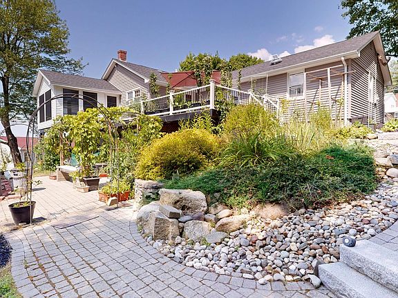 5th image of 68 Frost Hill Avenue