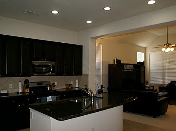 5th image of 1908 Fairlake Dr