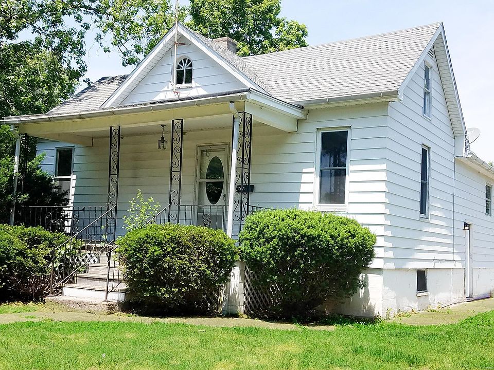 1st image of 609 E 2nd South St