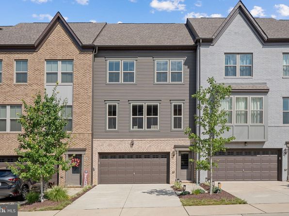 9516 Capital Ln