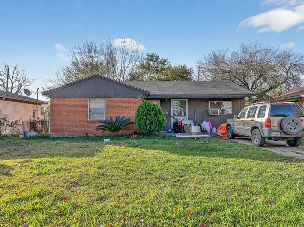 17002 Woodacre Dr, Houston, TX 77049