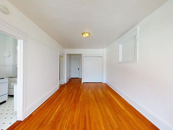 2nd image of 1106 Bush St APT 606
