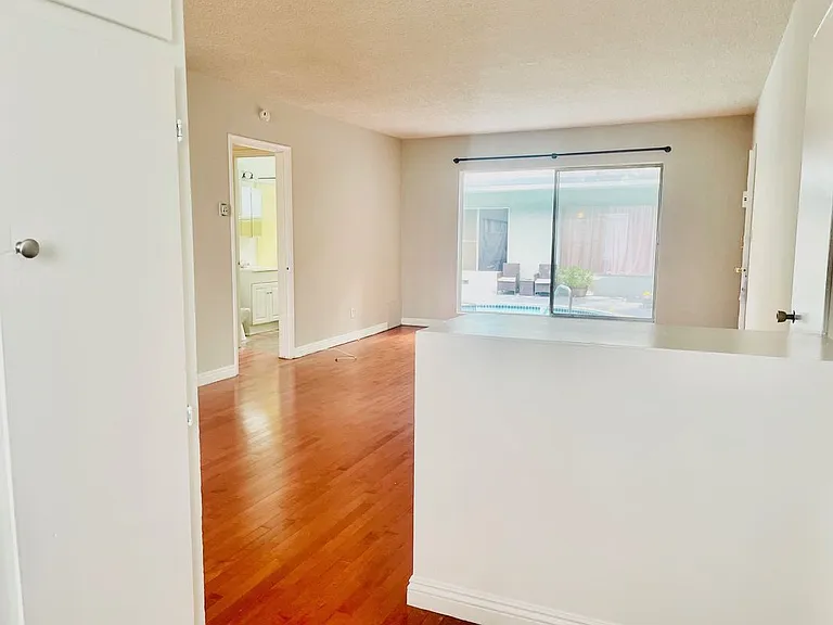941 N San Vicente Blvd #2 — Photo 3