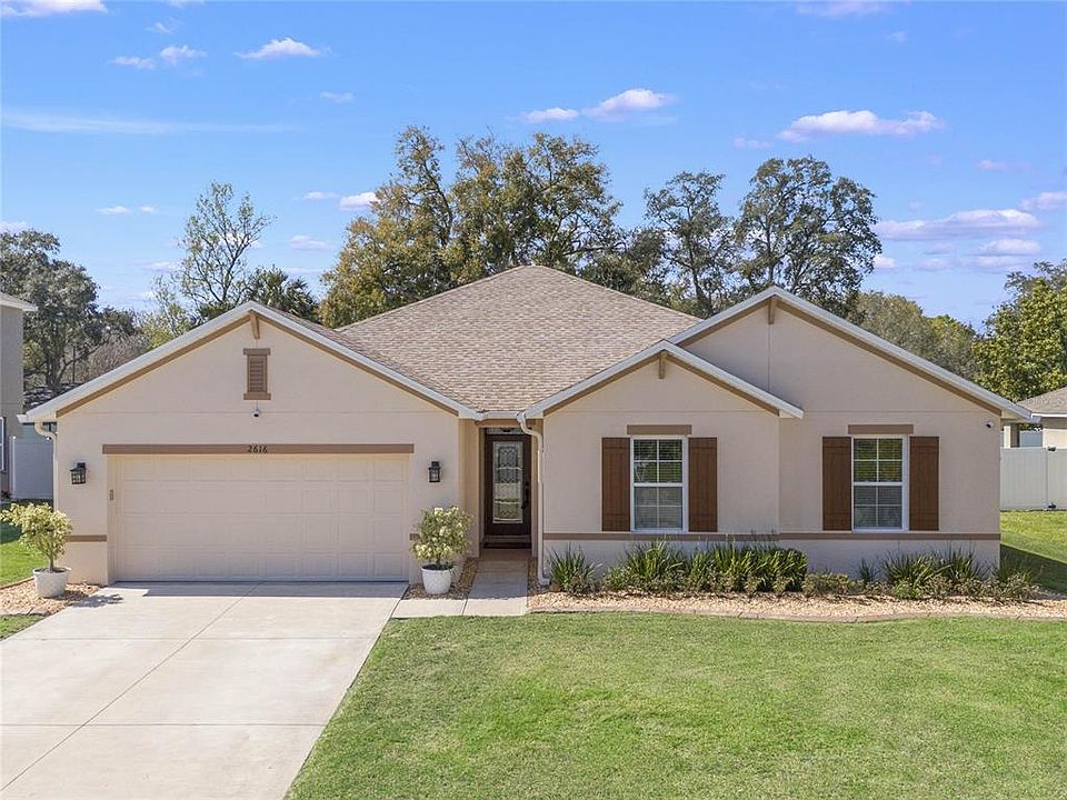 1st image of 2616 Summerglen Ln