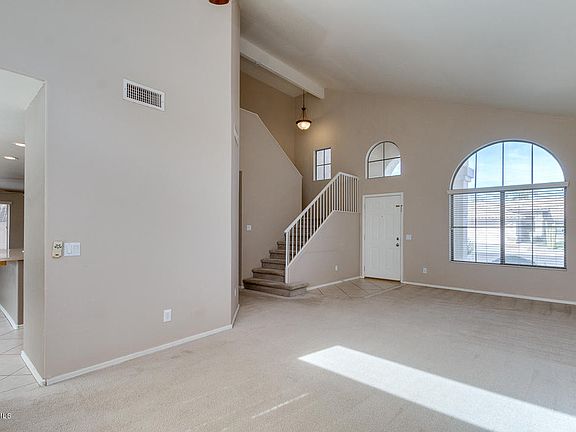 5th image of 1461 W Canary Way