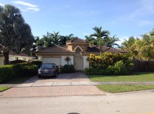 16666 SW 51st Ter, Miami, FL 33185