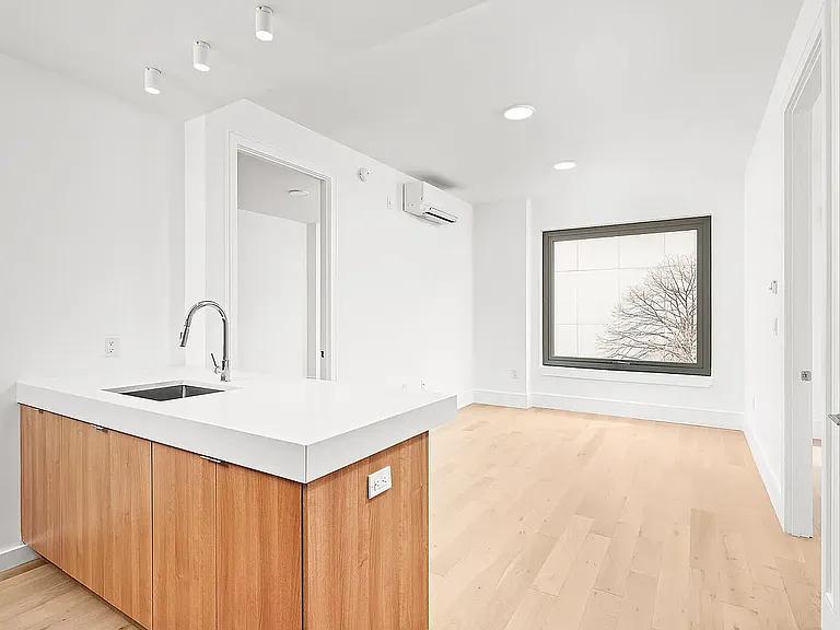 151 S Elliott Pl #2L — Photo 5