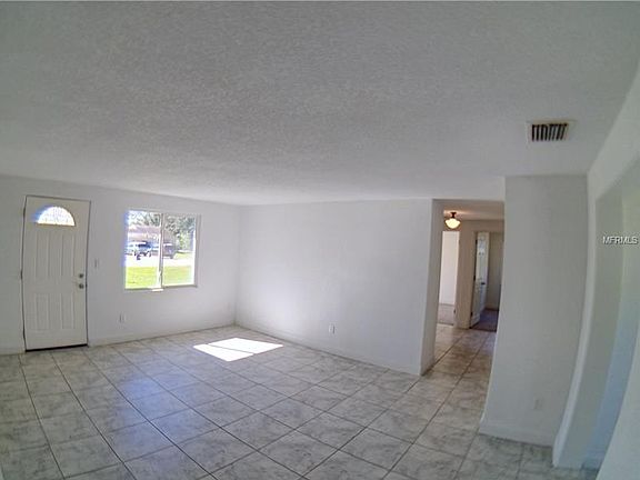 4th image of 204 Delespine Dr