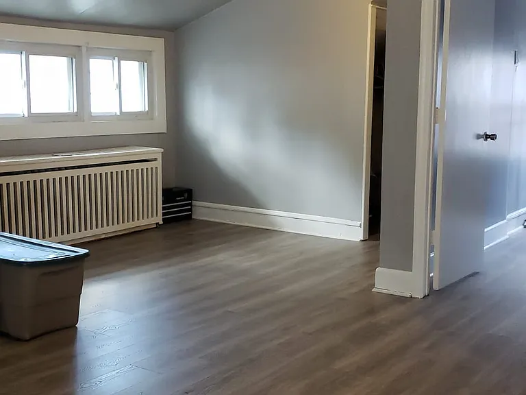 258 Van Nostrand Ave #2 — Photo 14
