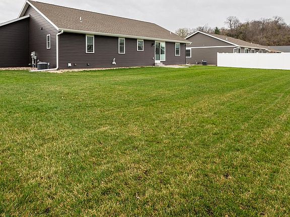 3rd image of 3120 Beyer ROAD