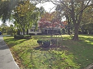 9 Colonial Ter, Colts Neck, NJ 07722