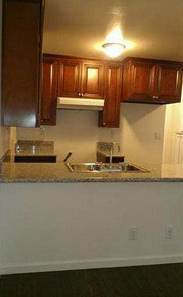 4th image of 1047 Ronan Ave
