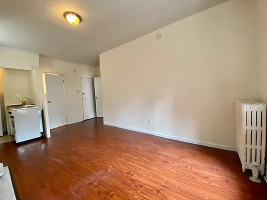 Rented by Highline Residential | media 13