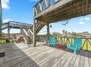 214 Sand Dune Ct, Surfside Beach, TX 77541