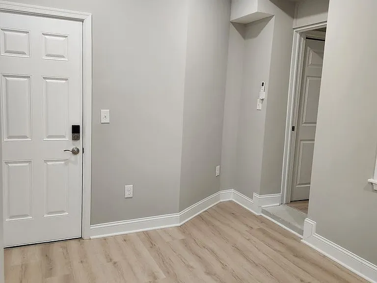 1332 Adams St NE #1 — Photo 4