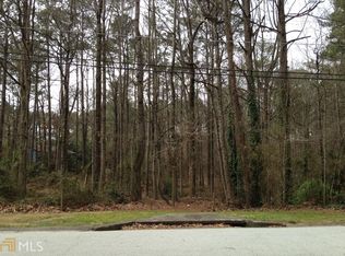 1267 Raintree Dr, Snellville, GA 30078