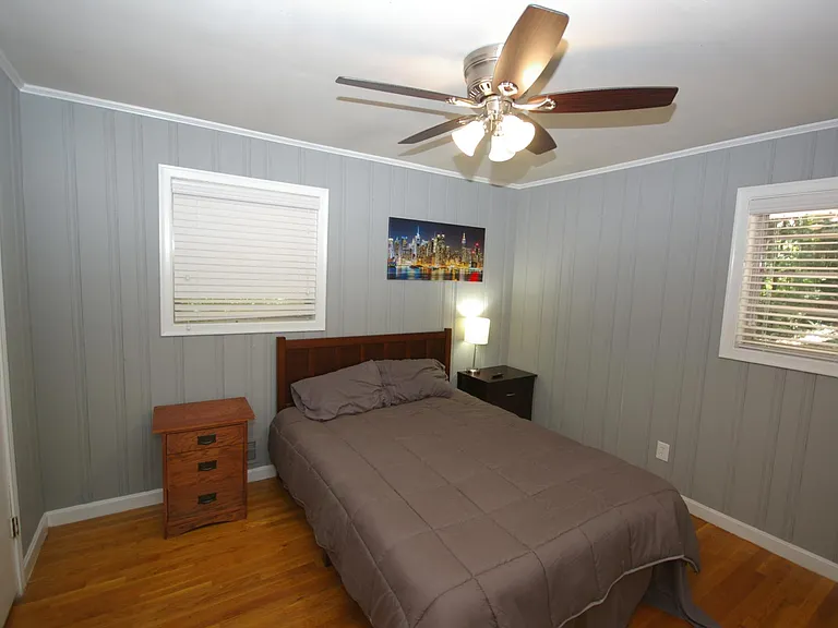 1272 Woodland Ave NE — Photo 19