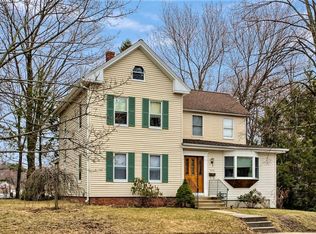 103 Blossom St, Leominster, MA 01453