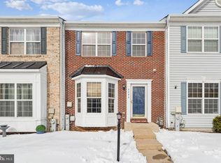 8406 Hamlin St, Lanham, MD 20706
