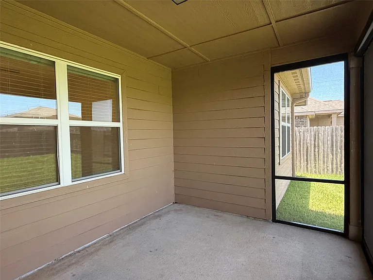 21102 Echo Manor Dr — Photo 19