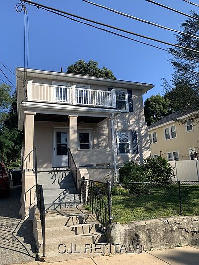 1st image of 40 Sterling Rd