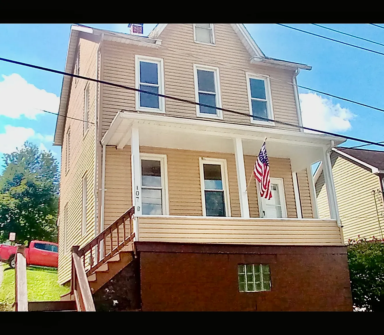 3 bed, 1200 sqft, $850 — Photo 1