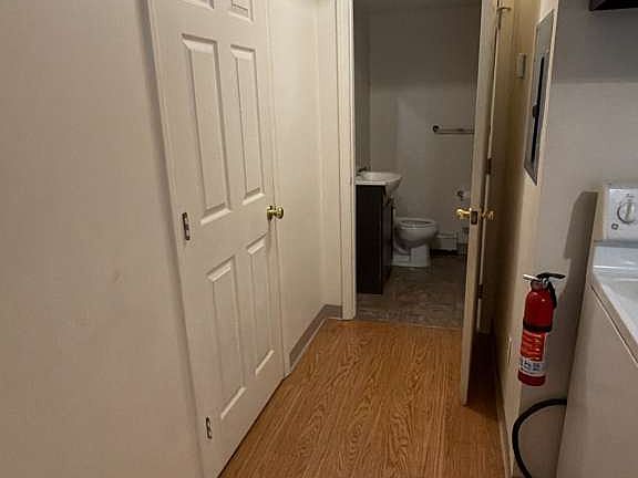 4th image of 126 Earle St #1RF