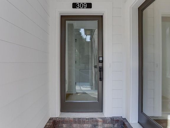 4th image of 375 Pratt Dr SE Unit 309