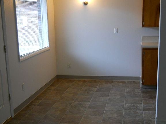 3rd image of 117 NE Clark Ave APT 7