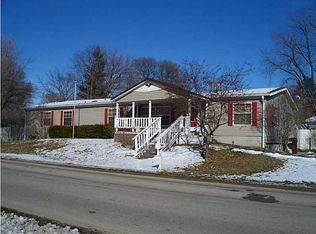 314 S Main St, Waldron, IN 46182
