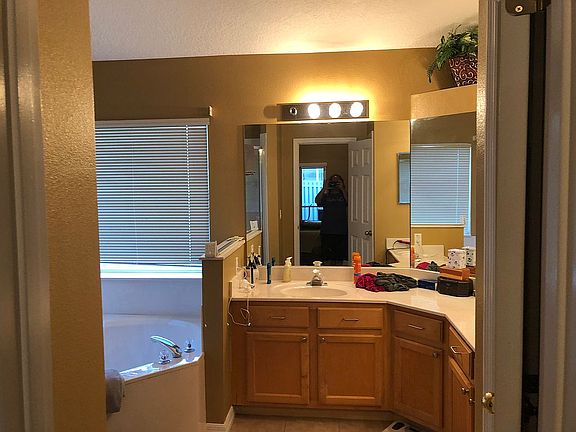 2nd image of 4907 Jetton Dr