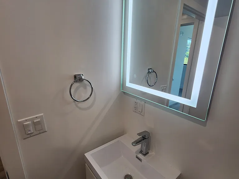 6061 Fulton Ave #4 — Photo 15