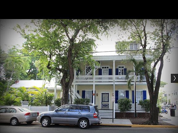 Front view of 400 Simonton Street, Key West.