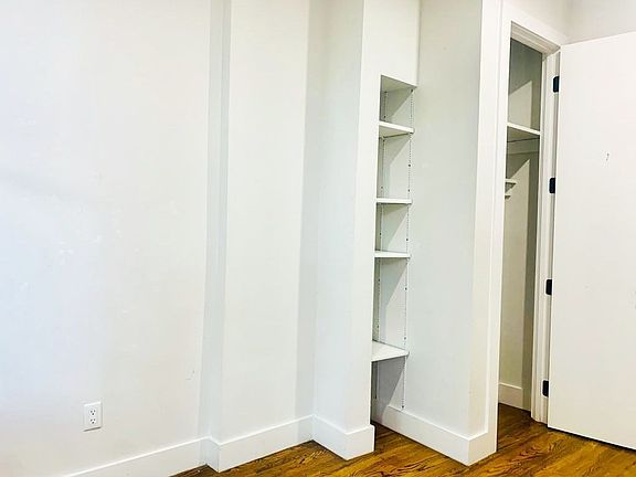 5th image of 352 Melrose St #2S