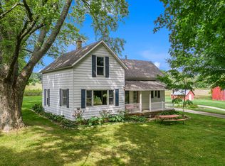 1118 E Park Rd, Rothbury, MI 49452