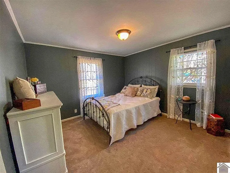 515 Shady Ln — Photo 4