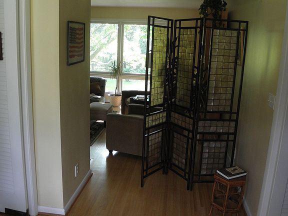 entranceway to living room