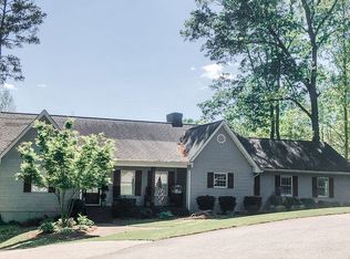 1257 Lakeshore Dr, Jefferson, GA 30549