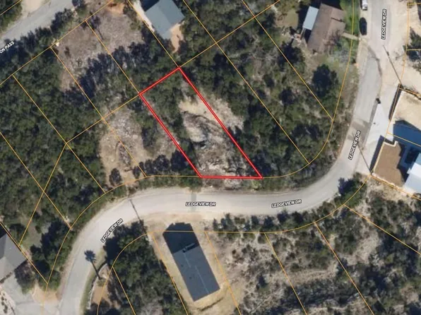 583 Ledgeview Dr, Canyon Lake, TX 78133