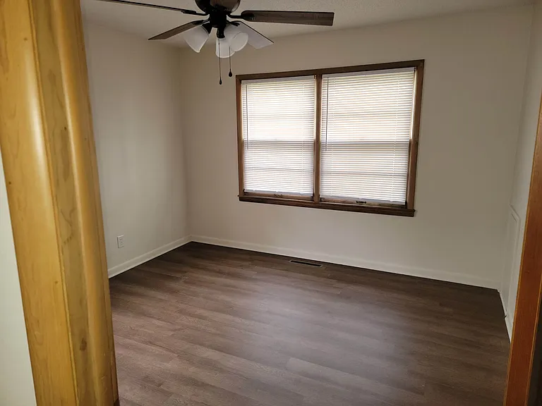 1610 E Latoka St — Photo 2